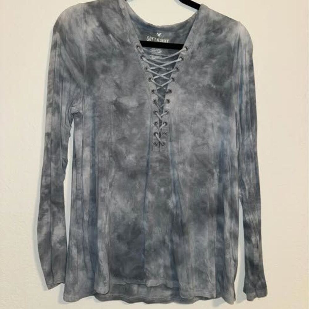 American Eagle Medium Soft & Sexy Long Sleeve Tops bundle of 2 very soft shirt